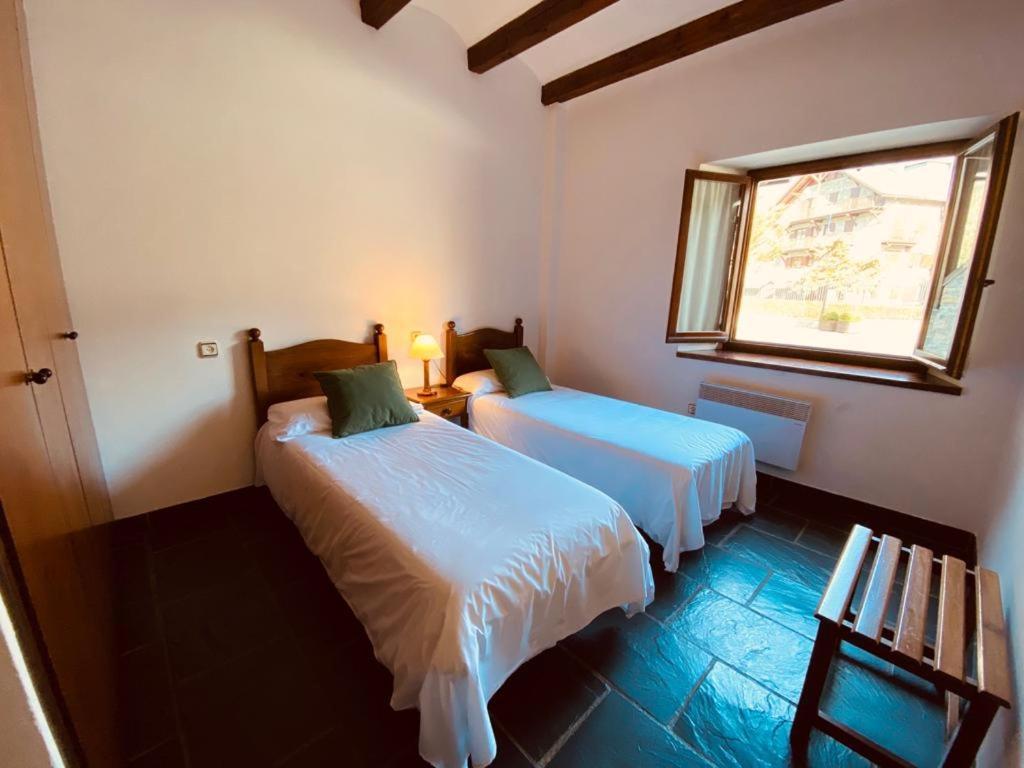 Apartamentos Linsoles Eriste Dış mekan fotoğraf