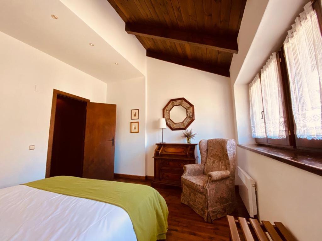 Apartamentos Linsoles Eriste Dış mekan fotoğraf