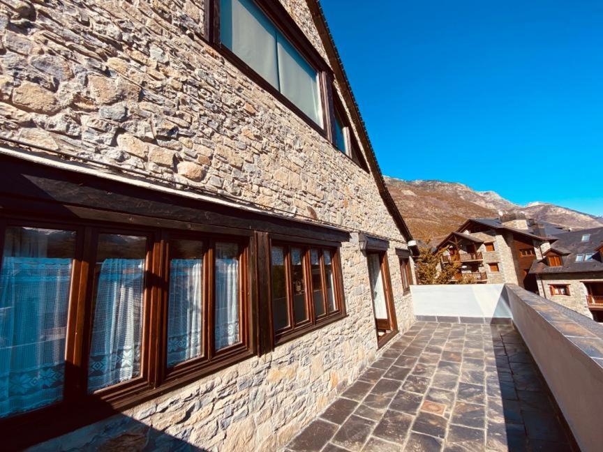 Apartamentos Linsoles Eriste Dış mekan fotoğraf