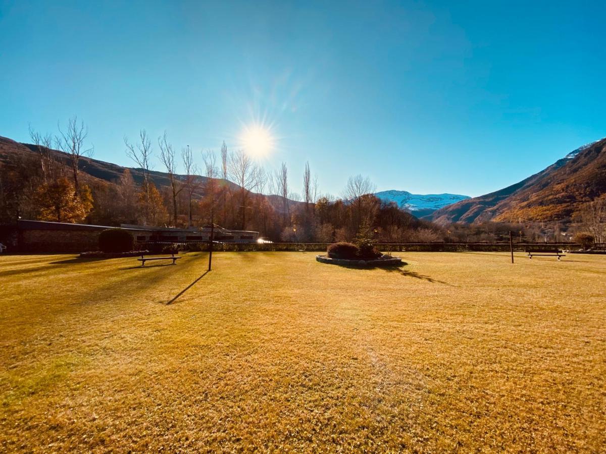 Apartamentos Linsoles Eriste Dış mekan fotoğraf