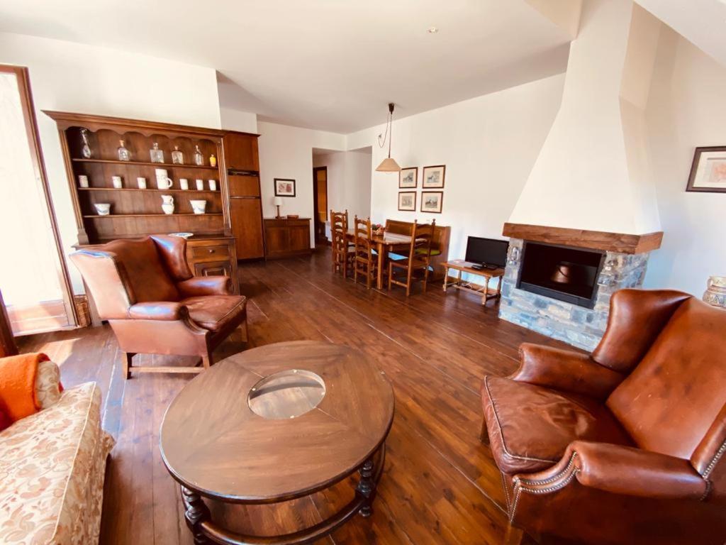 Apartamentos Linsoles Eriste Dış mekan fotoğraf